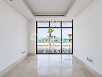2 Bedroom Apartment for Sale in Palm Jumeirah, Dubai - Best Priced 2Br | Vacant | Rare Opportunity