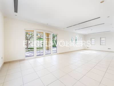 Villa de 3 chambres à à vendre à Jumeirah Park, Dubai - Villa à Jumeirah Park，Regional, 3 chambres, 7500000 AED - 12823796