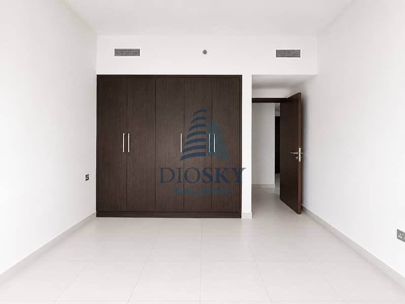 4 Image 4