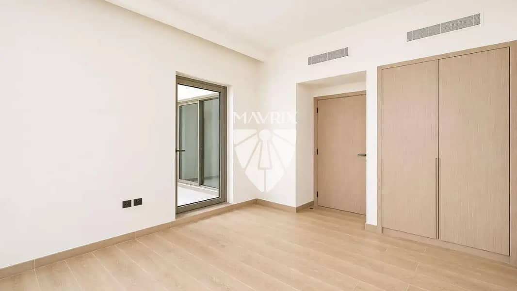 4 Image 4