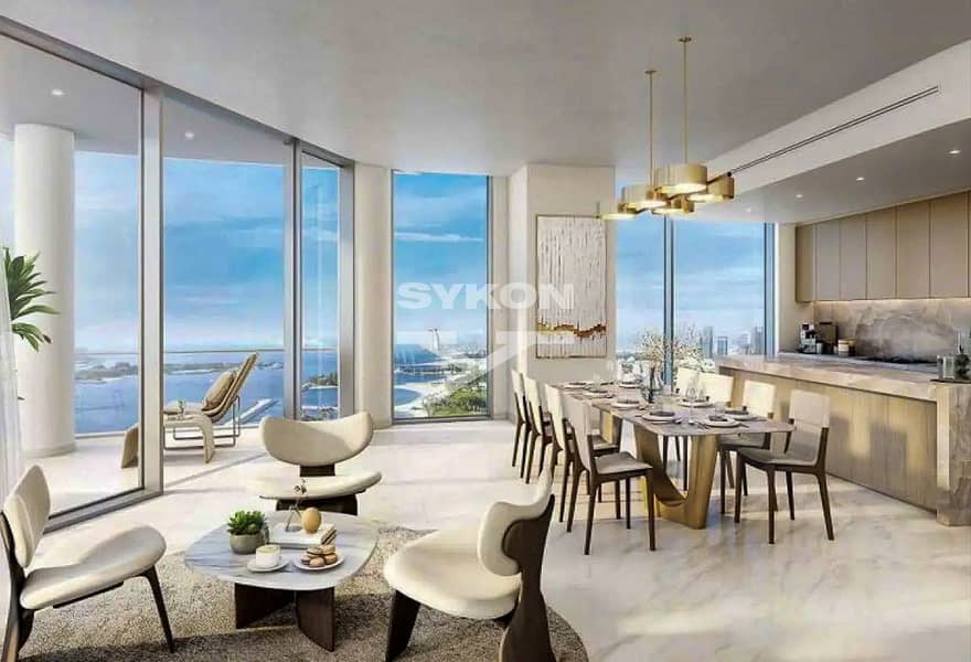 2 4BR-Palm-Residence-Large-Balcony-Pool-an-Sykon-S-2652-02. jpg