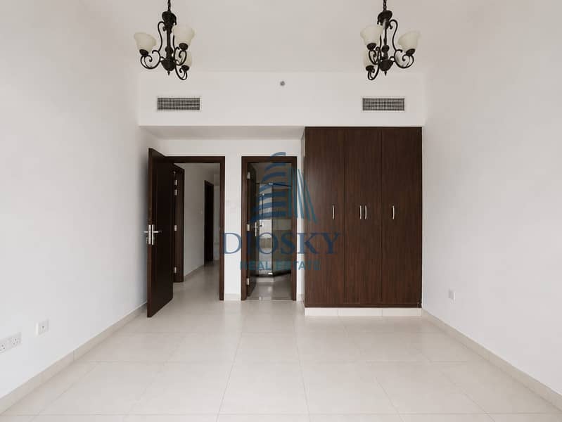 4 Image 4