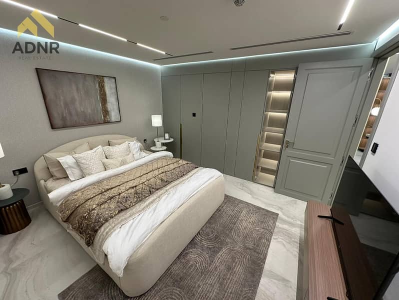 6 bedroom 1. jpeg