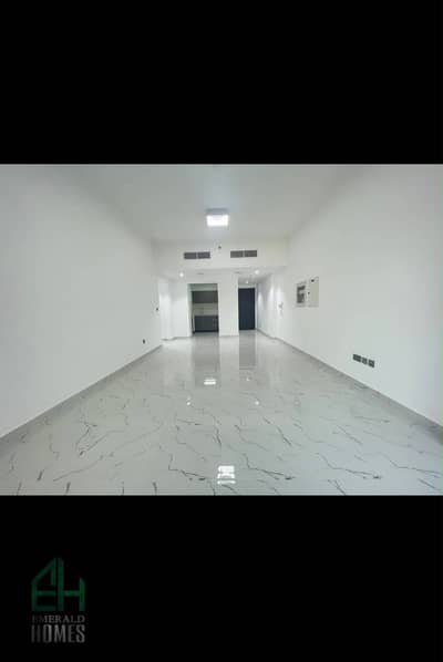 3 Camere Appartamento in affitto a Dubai Land Residence Complex (DLRC), Dubai - ebef9145-5c29-46e4-9a93-af0c6e722b61. jpg