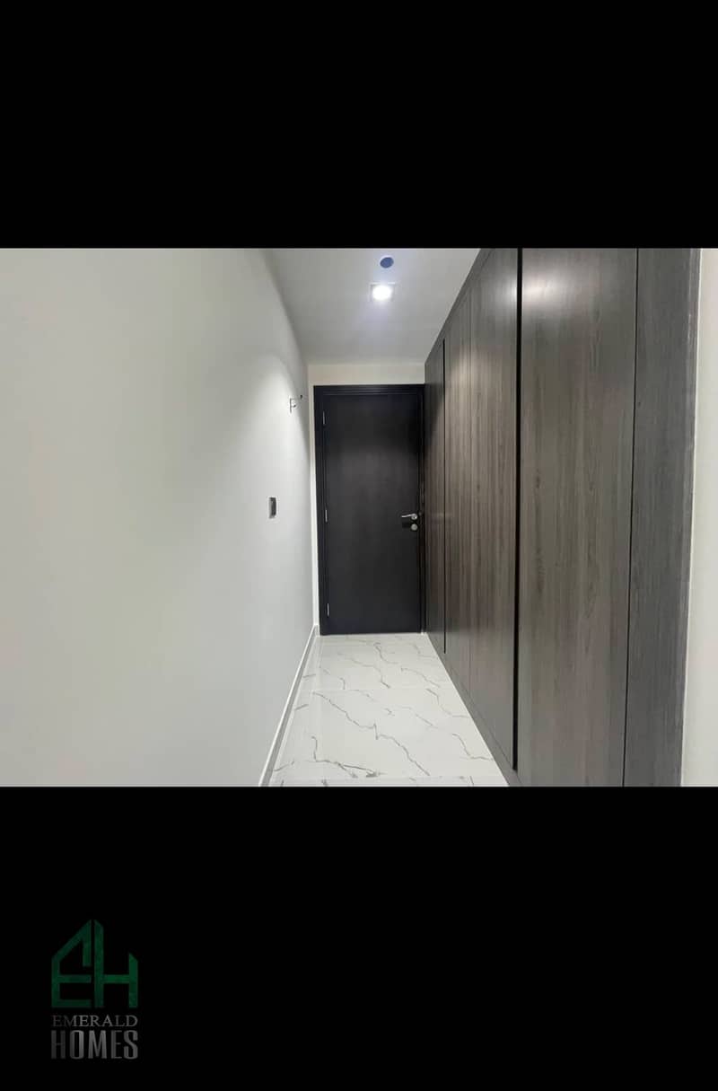 13 f78edc23-ff2e-4db0-bb9b-8c75ee6d0aae. jpg