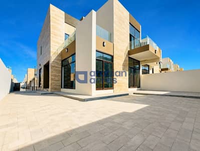 4 Bedroom Villa for Sale in Mohammed Bin Rashid City (MBR City), Dubai - Corner Unit | Close to Pool | Price Reduced 4 Bedroom Villa for Sale in Mohammed Bin Rashid City (MBR City), Dubai - Corner Unit | Close to Pool | Price Reduced