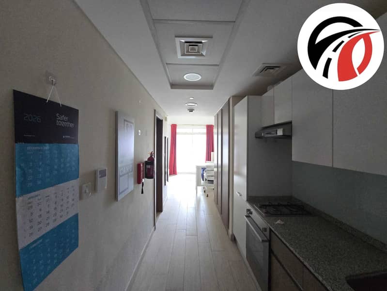 4 1000399027. jpg