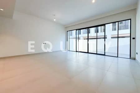 5 habitaciones Townhouse para en Alquiler en DAMAC Lagoons, Dubai - Casa adosada en DAMAC Lagoons,Costa Brava,Costa Brava 1, 5 dormitorios, 195000 AED - 16273815 5 habitaciones Townhouse para en Alquiler en DAMAC Lagoons, Dubai - Casa adosada en DAMAC Lagoons,Costa Brava,Costa Brava 1, 5 dormitorios, 195000 AED - 16273815