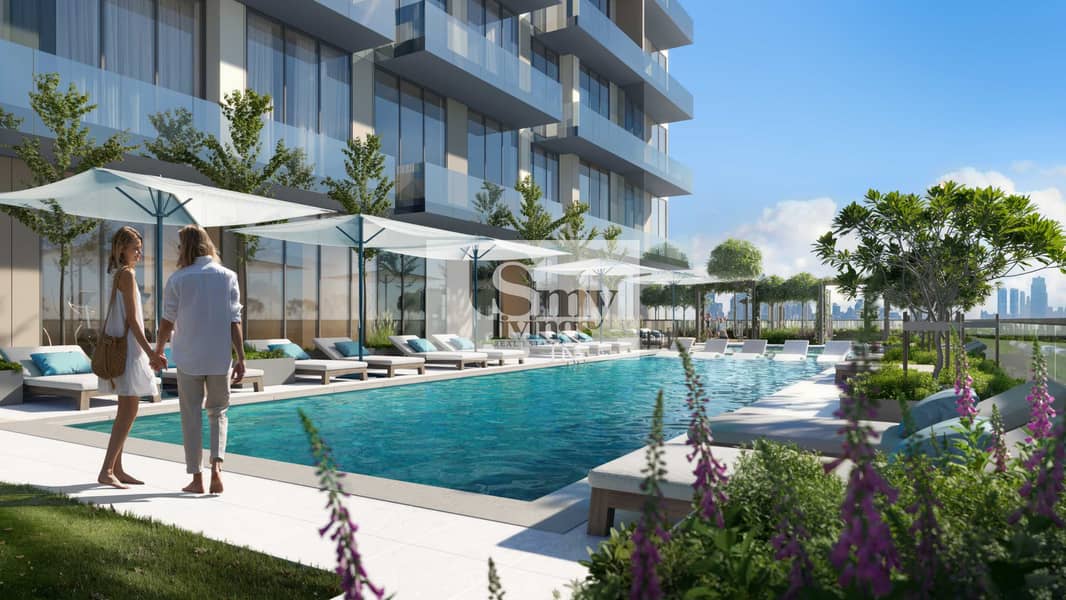 4 Pool deck. jpeg