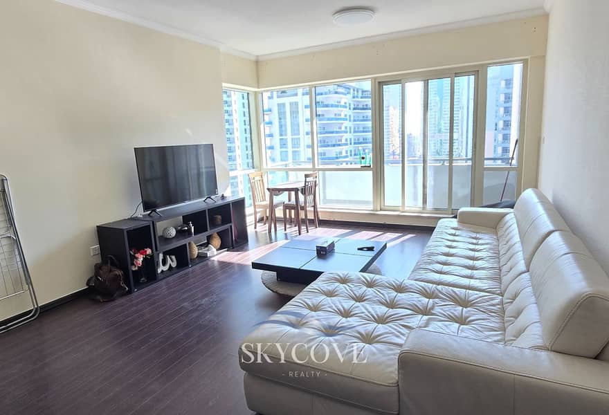 Modern 1 Bedroom + Store Semi Furnished Modern 1 Bedroom + Store Semi Furnished