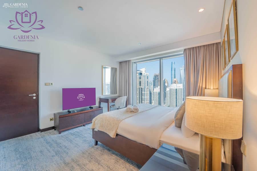 8 Bed 1 1. jpg