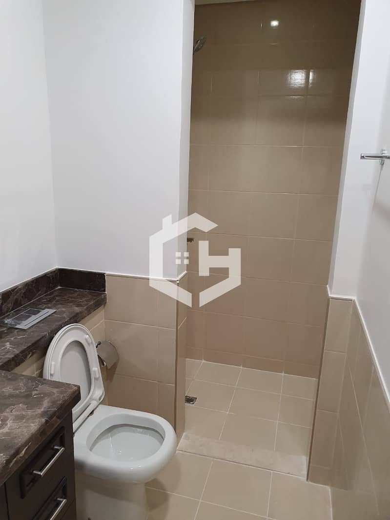 10 Maid-Room-Bathroom. jpeg