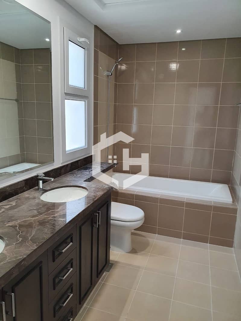 11 MBATHROOM. jpeg