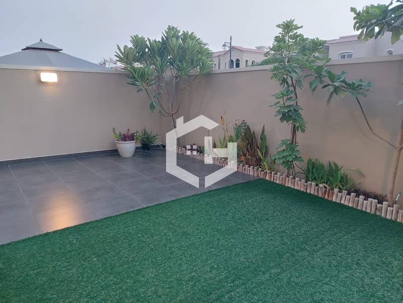 20 Private-Garden-PIC1. jpeg