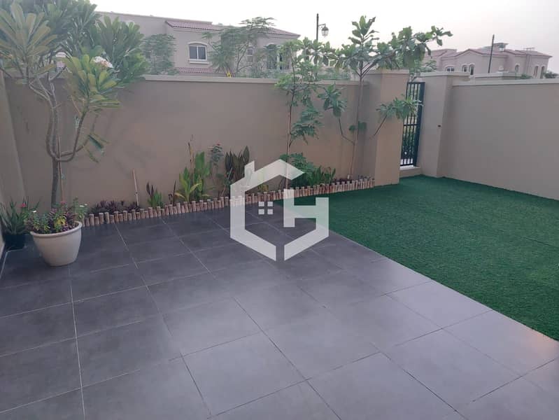 19 Private-Garden-PIC3. jpeg