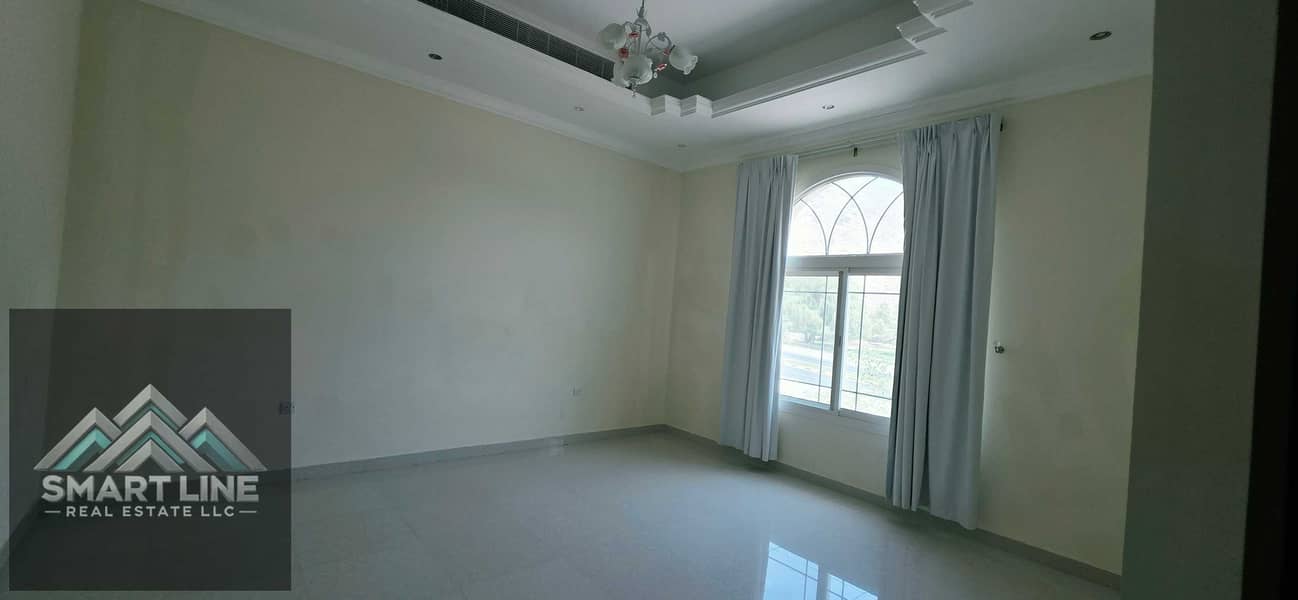 11 1000355240. jpg
