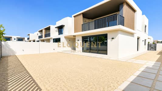 4 Bedroom Townhouse for Rent in Jebel Ali Village, Dubai - ChatGPT Image Aug 24, 2026, 05_41_35 PM. png