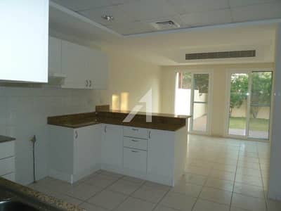3 Slaapkamers Villa te Huur in The Lakes, Dubai - image_0 3 Slaapkamers Villa te Huur in The Lakes, Dubai - image_0