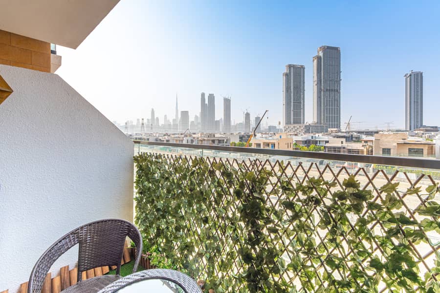 11 Balcony 1. jpg