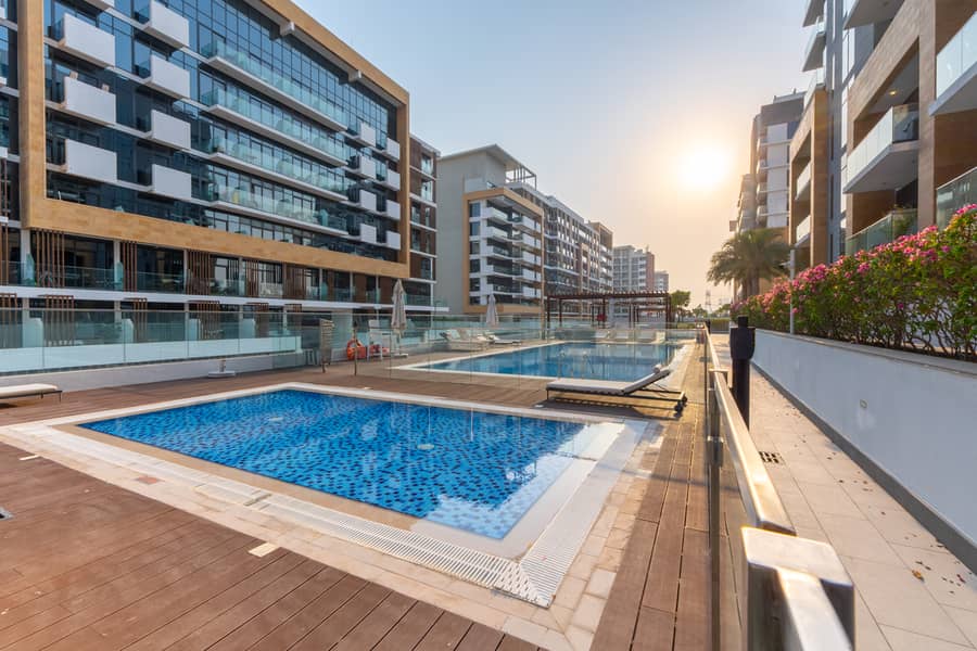 21 Swimming Pool 1. jpg