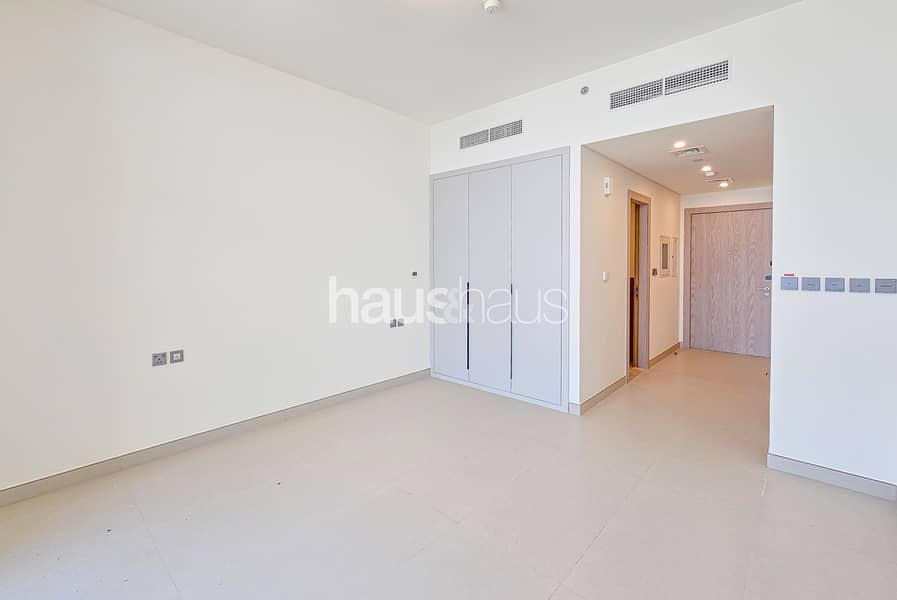 Brand New | Clear Park Views | Vacant On Transfer Brand New | Clear Park Views | Vacant On Transfer