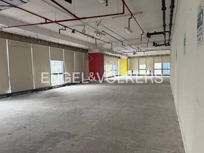 Office for Rent in Downtown Dubai, Dubai - Semi Fitted | Burj Khalifa View | Luxury Tower
