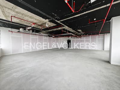 Office for Rent in Jumeirah Lake Towers (JLT), Dubai - Open Space |Stunning Views| Vacant | Shell & Core