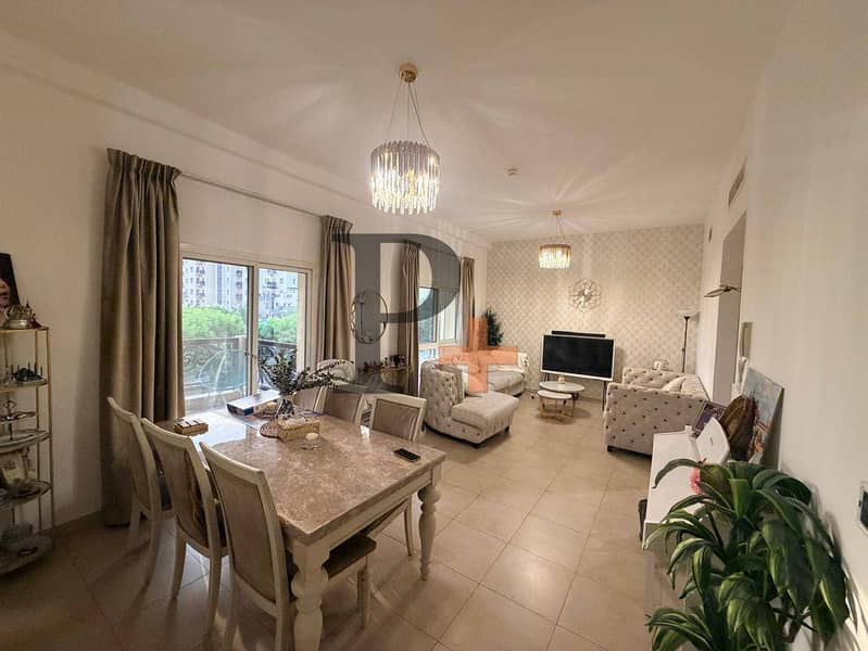 Big Terrace | Inner Circle Hot Unit | Near School Big Terrace | Inner Circle Hot Unit | Near School