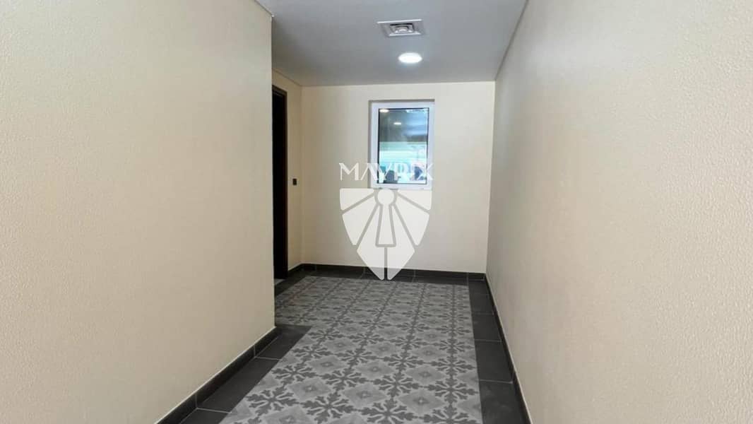4 Image 4