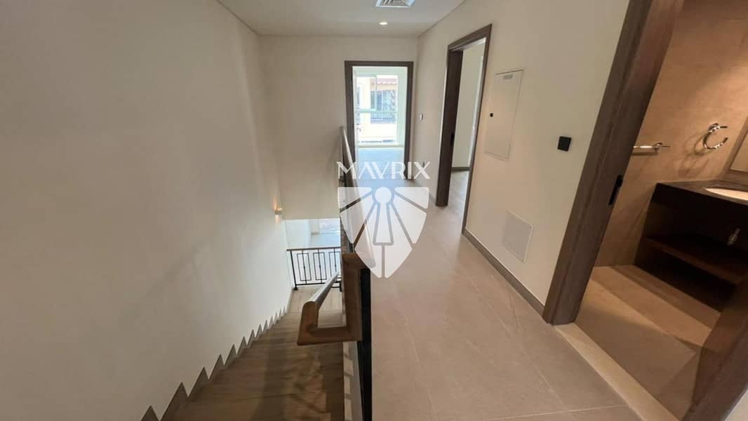 6 Image 6