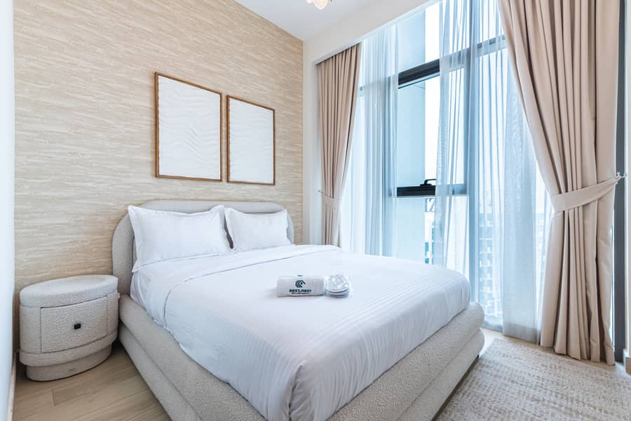 6 Bed 1. jpg