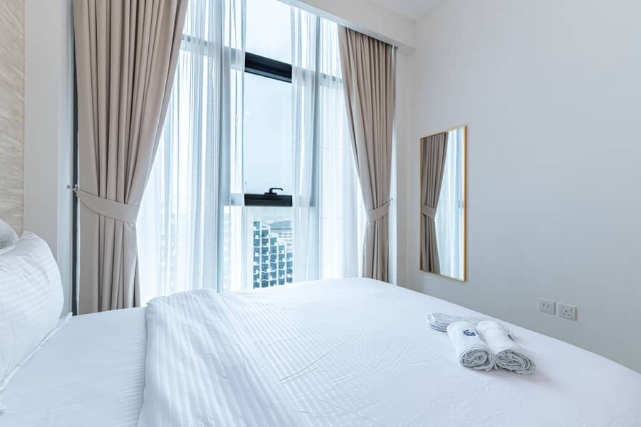 8 Bed 3. jpg