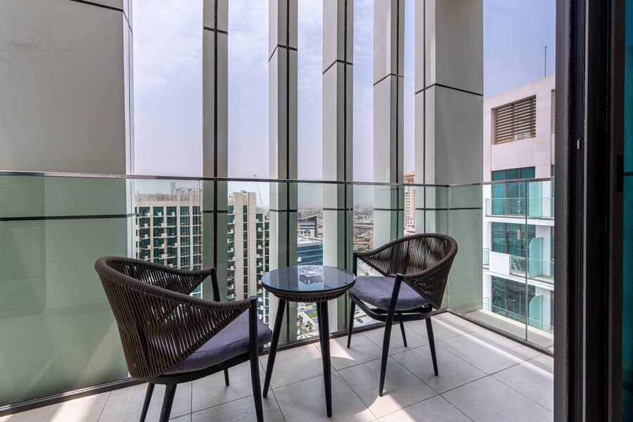 11 Balcony 1. jpg