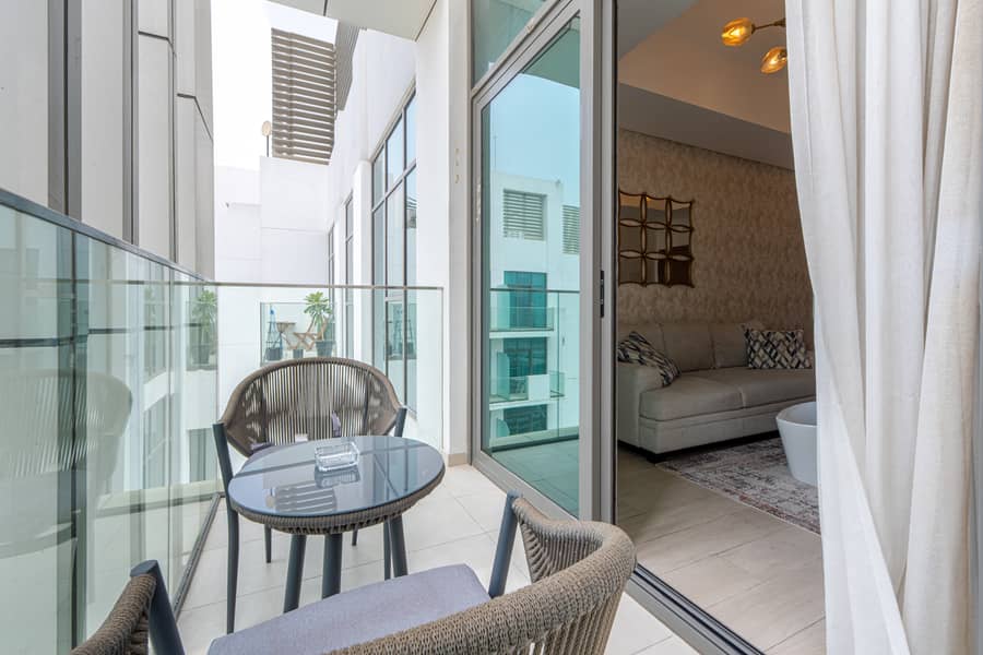 13 Balcony 5. jpg