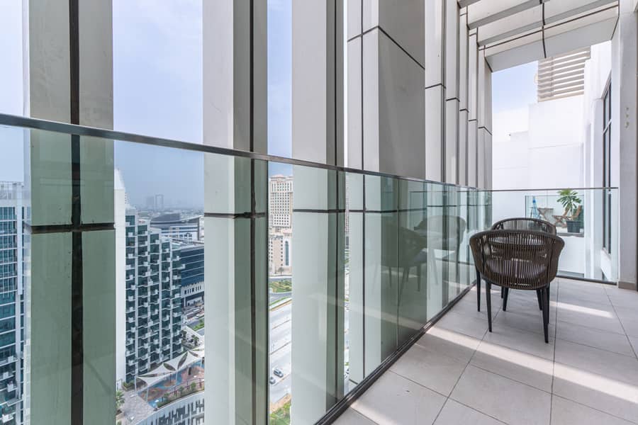 14 Balcony 4. jpg