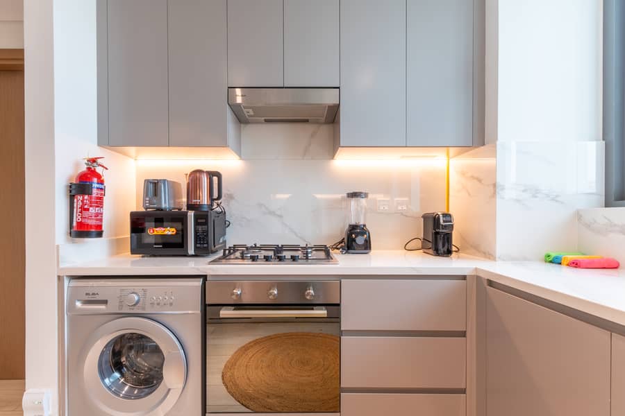 17 Kitchen 4. jpg
