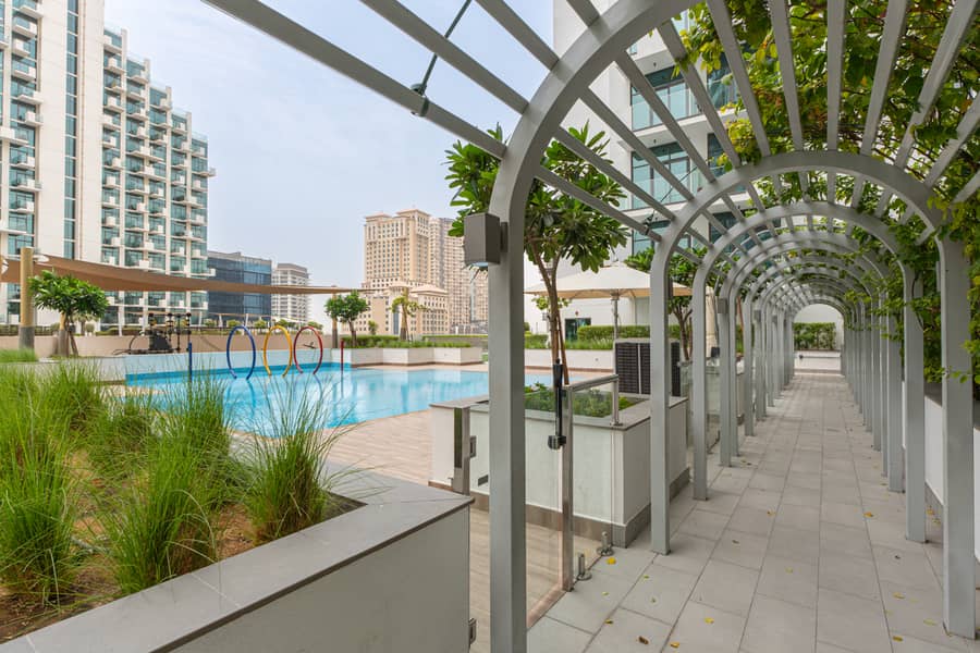 25 Swimming Pool 1. jpg
