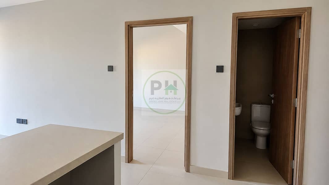 4 2defee2d-add1-418c-940c-efa7ad8775bd. png