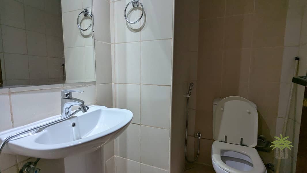 12 D4E5F9ED-75E9-4E0B-BD5F-6A031B1691A2. jpg