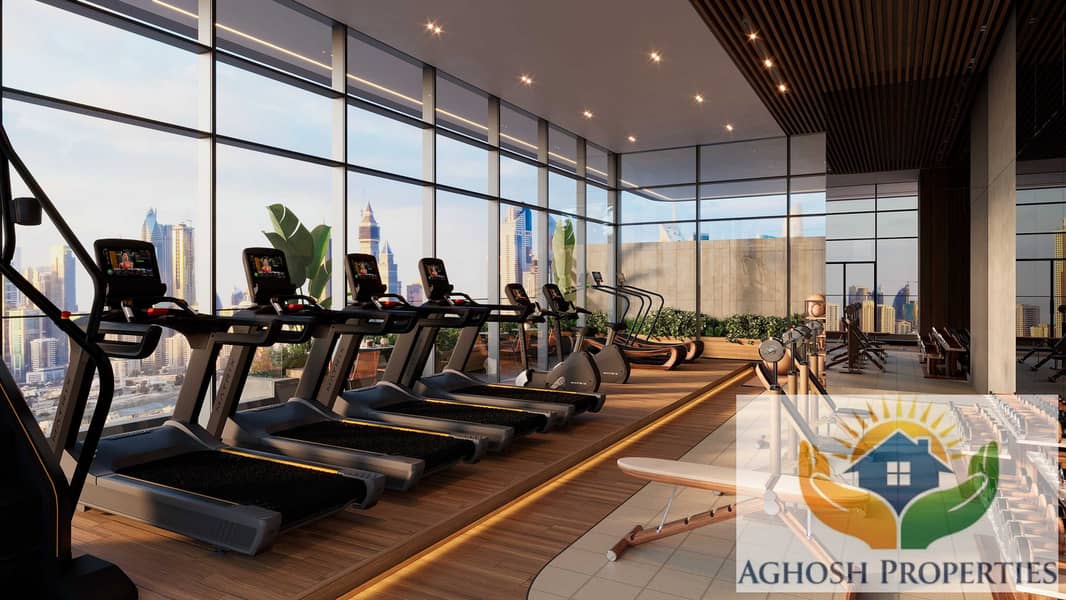 3 Izel_Gym_Test_02. jpg
