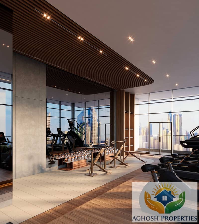5 Izel_Gym_Test_01. jpg
