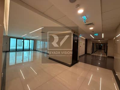 2 Bedroom Flat for Rent in Al Raha Beach, Abu Dhabi - WhatsApp Image 2026-08-25 at 9.04. 39 AM (3). jpeg 2 Bedroom Flat for Rent in Al Raha Beach, Abu Dhabi - WhatsApp Image 2026-08-25 at 9.04. 39 AM (3). jpeg