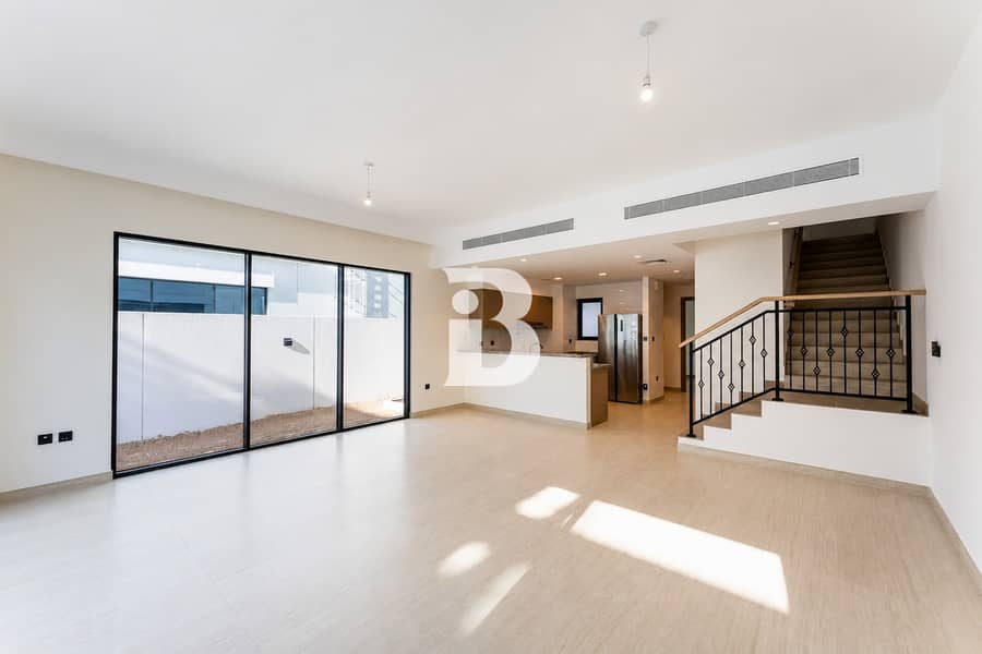 Villetta a schiera a DAMAC Lagoons,Santorini, 5 camere da letto, 205000 AED - 16281229 Villetta a schiera a DAMAC Lagoons,Santorini, 5 camere da letto, 205000 AED - 16281229
