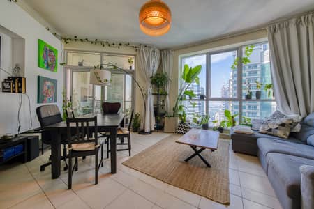 2 Bedroom Apartment for Rent in Dubai Marina, Dubai - Marina Torch 6701-002. jpeg