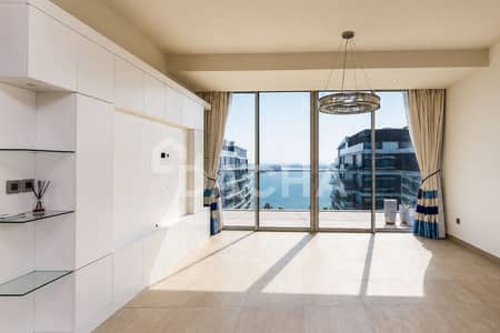 2 Bedroom Apartment for Rent in Palm Jumeirah, Dubai - Top Floor | Vacant | Bright Spacious Layout 2 Bedroom Apartment for Rent in Palm Jumeirah, Dubai - Top Floor | Vacant | Bright Spacious Layout