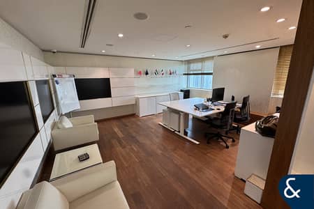 Office for Rent in Business Bay, Dubai - High Floor | Fitted | 7 Parking Slots
