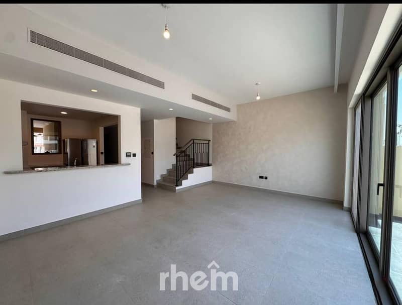 位于大马士革湖住宅,马耳他别墅 4 卧室的联排别墅 2900000 AED - 15969990 位于大马士革湖住宅,马耳他别墅 4 卧室的联排别墅 2900000 AED - 15969990