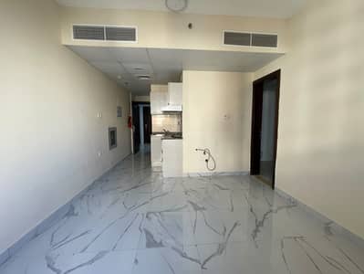 Studio de à à louer à Bu Tina, Sharjah - f2ded4c3-b87d-44bc-869c-13fa6448590b. jpeg Studio de à à louer à Bu Tina, Sharjah - f2ded4c3-b87d-44bc-869c-13fa6448590b. jpeg