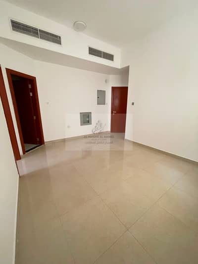 1 habitación Apartamento para en Alquiler en Al Qulayaah, Sharjah - WhatsApp Image 2026-08-13 at 8.41. 14 AM (1). jpeg 1 habitación Apartamento para en Alquiler en Al Qulayaah, Sharjah - WhatsApp Image 2026-08-13 at 8.41. 14 AM (1). jpeg