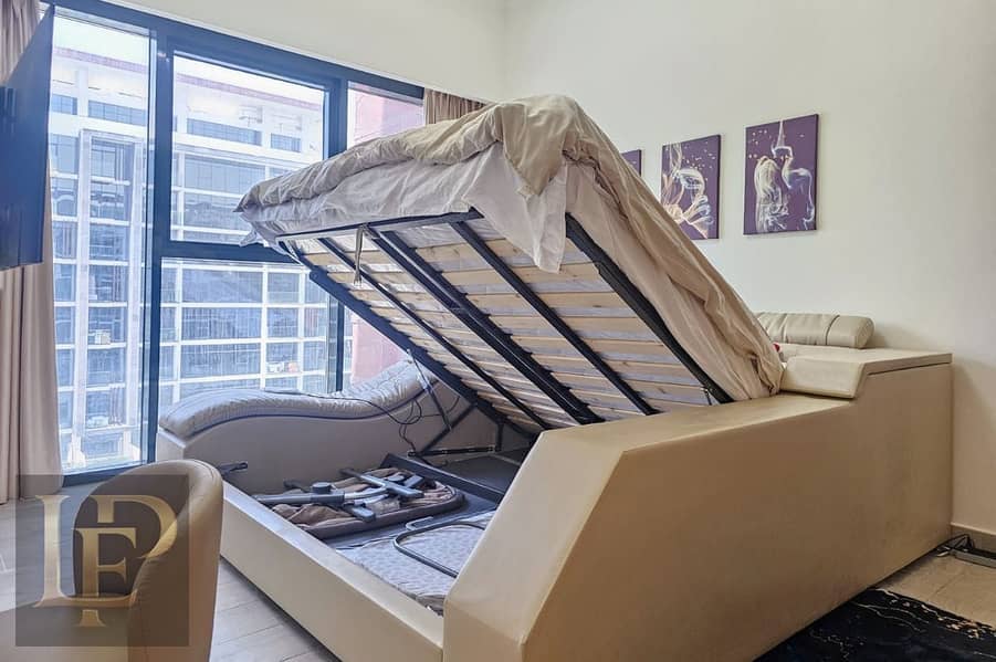 12 master-bedroom-3. jpg